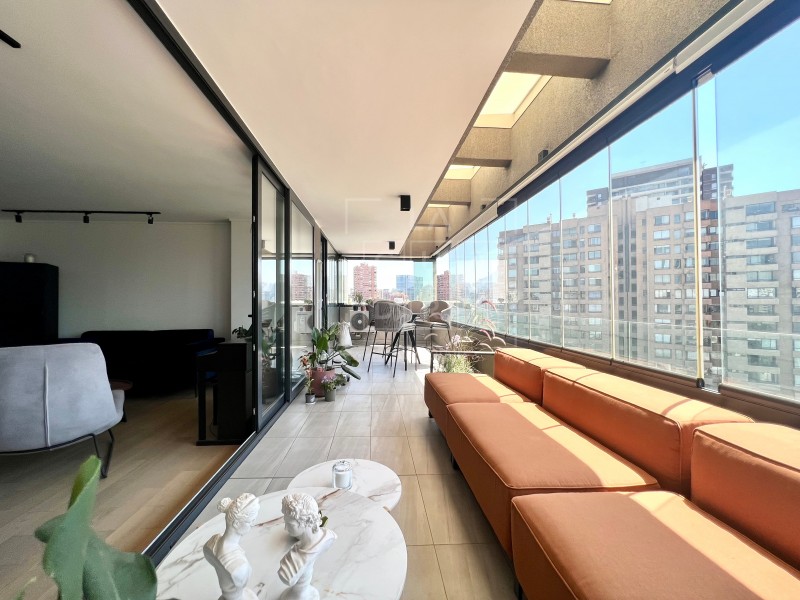 Increible Terraza, Seminuevo 3D3B+Estar+3E1B