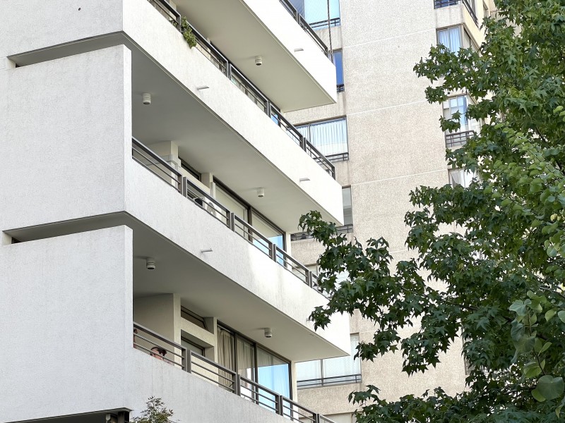 Amplio, Vista Despejada, 4D/4B + Sala de Estar, 3E/1B