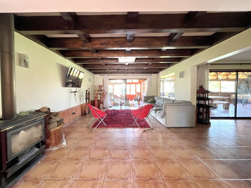 Gran Casa Con Parque, 5D4B + Estar + Depto + Bodegas