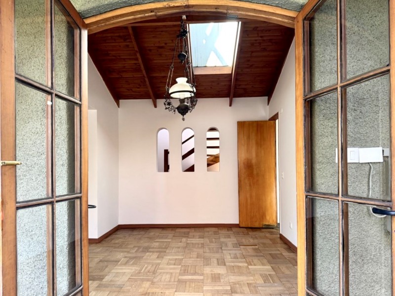 Amplia, Remodelada, 4D3B+Estar+2E