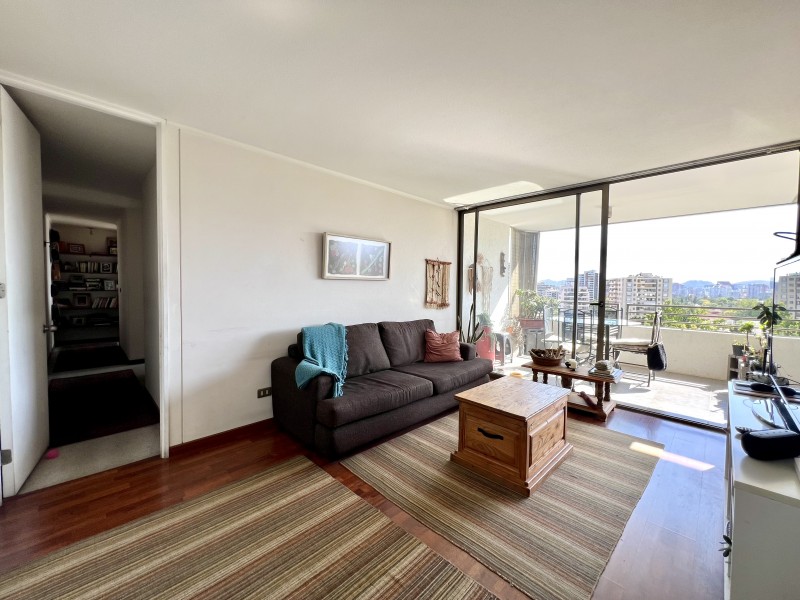 Amplio, Vista Despejada, 4D/4B + Sala de Estar, 3E/1B