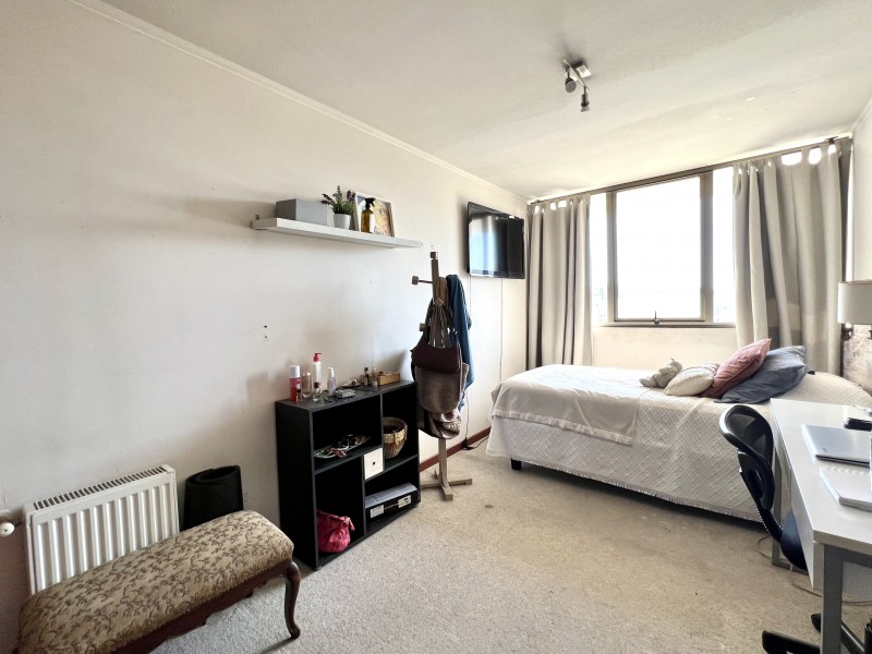 Amplio, Vista Despejada, 4D/4B + Sala de Estar, 3E/1B