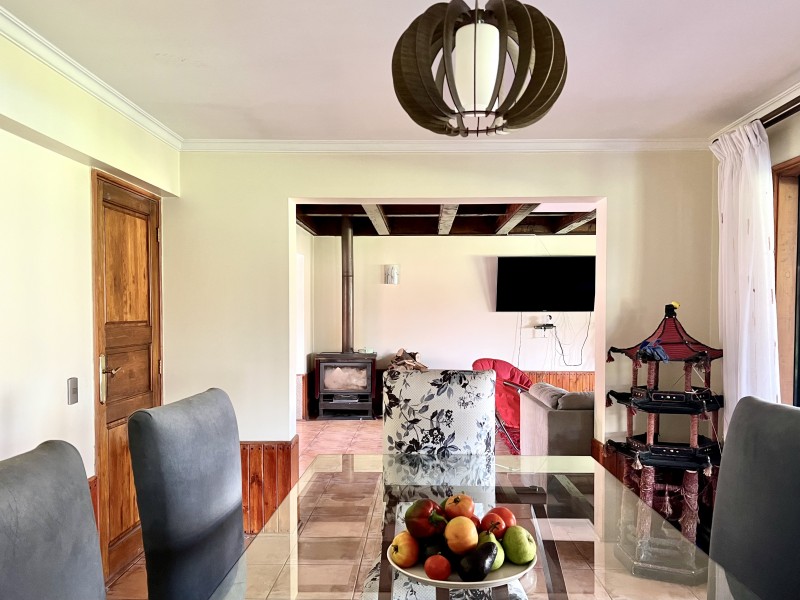 Gran Casa Con Parque, 5D4B + Estar + Depto + Bodegas