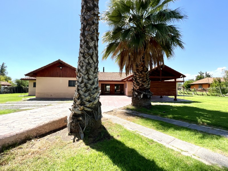 Gran Casa Con Parque, 5D4B + Estar + Depto + Bodegas