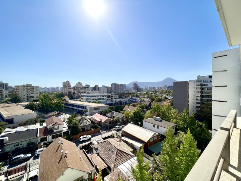 Amplio, Vista Despejada, 4D/4B + Sala de Estar, 3E/1B