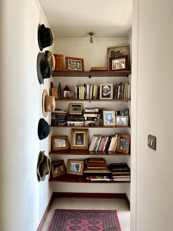 Amplio, Vista Despejada, 4D/4B + Sala de Estar, 3E/1B