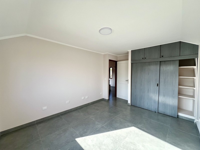 Amplia, Remodelada, 4D3B+Estar+2E