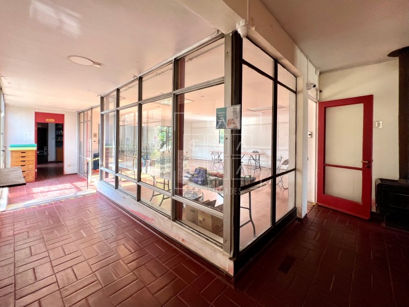 Gran Terreno, Ideal Townhouse