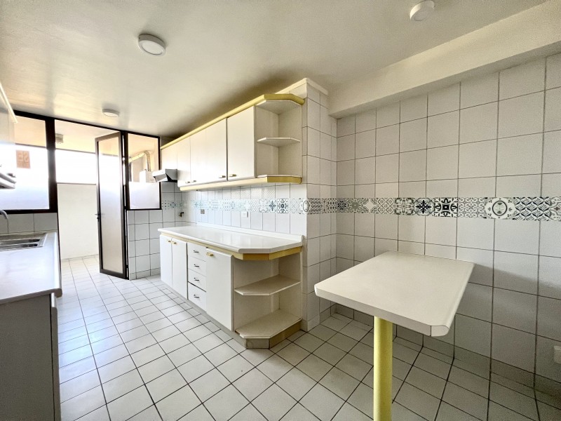 Espacios Amplios, Gran Terraza y Vista 4D3B+2E1B