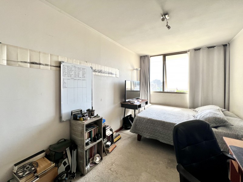 Amplio, Vista Despejada, 4D/4B + Sala de Estar, 3E/1B