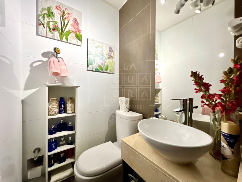 Impecable, Vistas A Jardines Interiores, 3D2B+Sala+2E1B