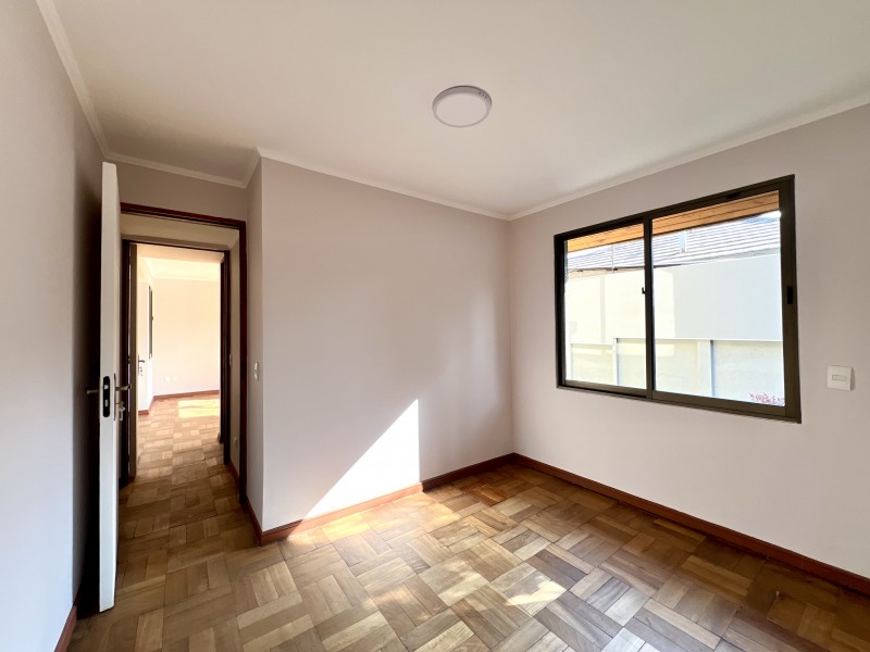 Amplia, Remodelada, 4D3B+Estar+2E