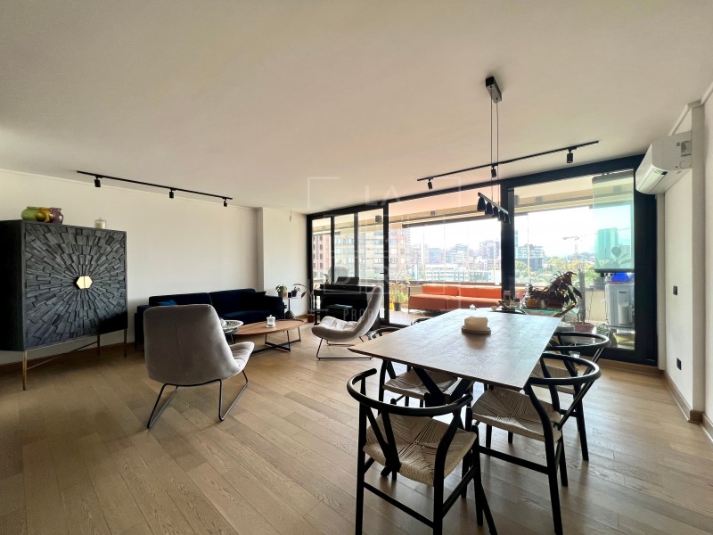 Increible Terraza, Seminuevo 3D3B+Estar+3E1B