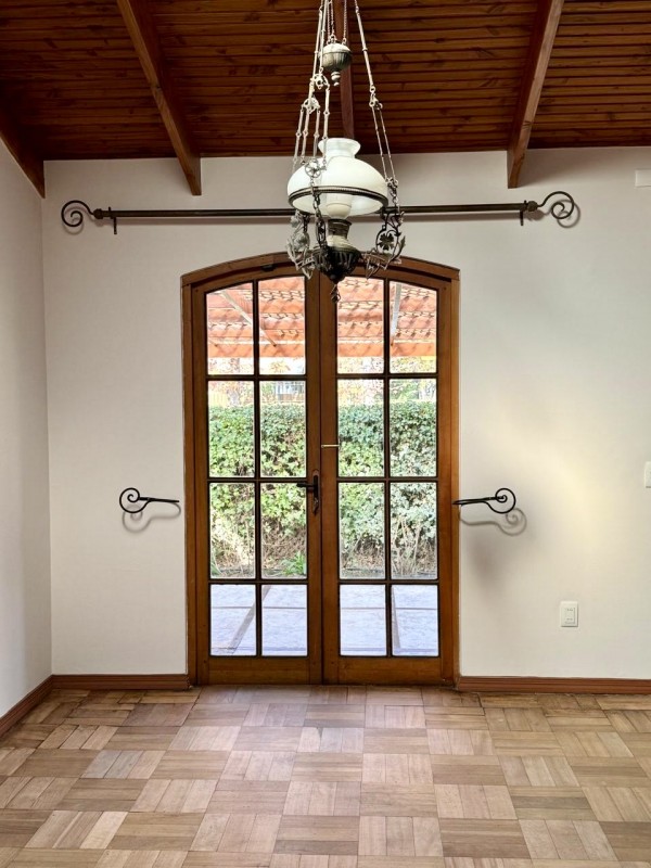 Amplia, Remodelada, 4D3B+Estar+2E
