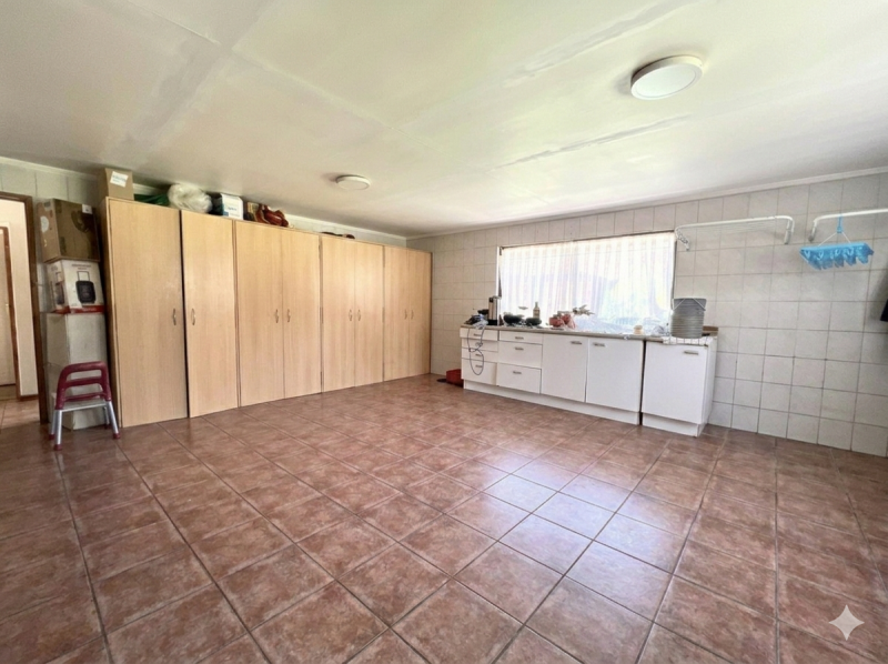 Gran Casa Con Parque, 5D4B + Estar + Depto + Bodegas