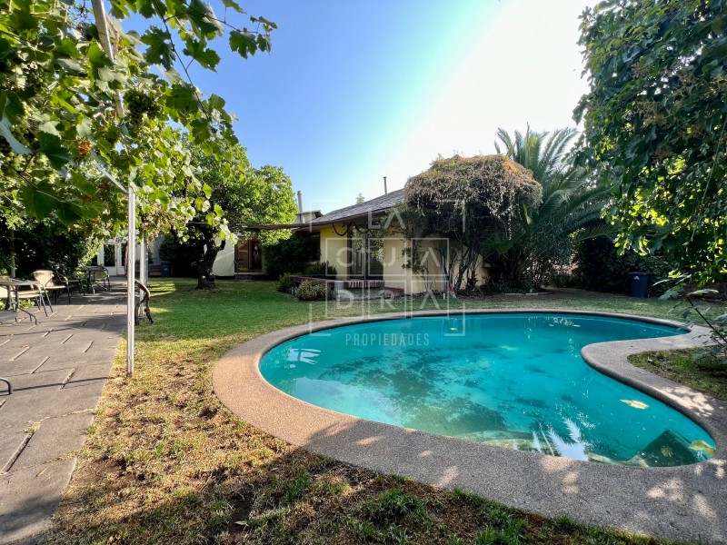 Gran Terreno, Ideal Townhouse