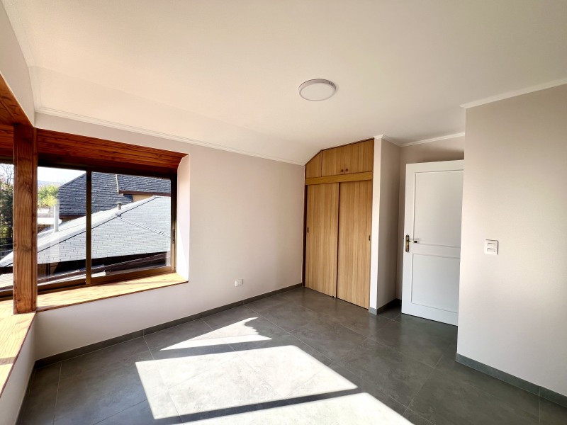 Amplia, Remodelada, 4D3B+Estar+2E