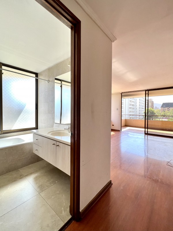 Espacios Amplios, Gran Terraza y Vista 4D3B+2E1B