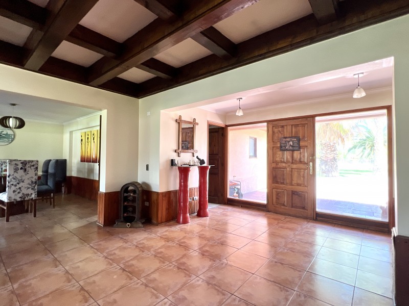 Gran Casa Con Parque, 5D4B + Estar + Depto + Bodegas