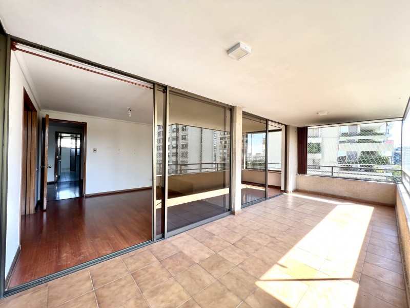 Espacios Amplios, Gran Terraza y Vista 4D3B+2E1B