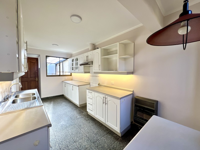 Amplia, Remodelada, 4D3B+Estar+2E