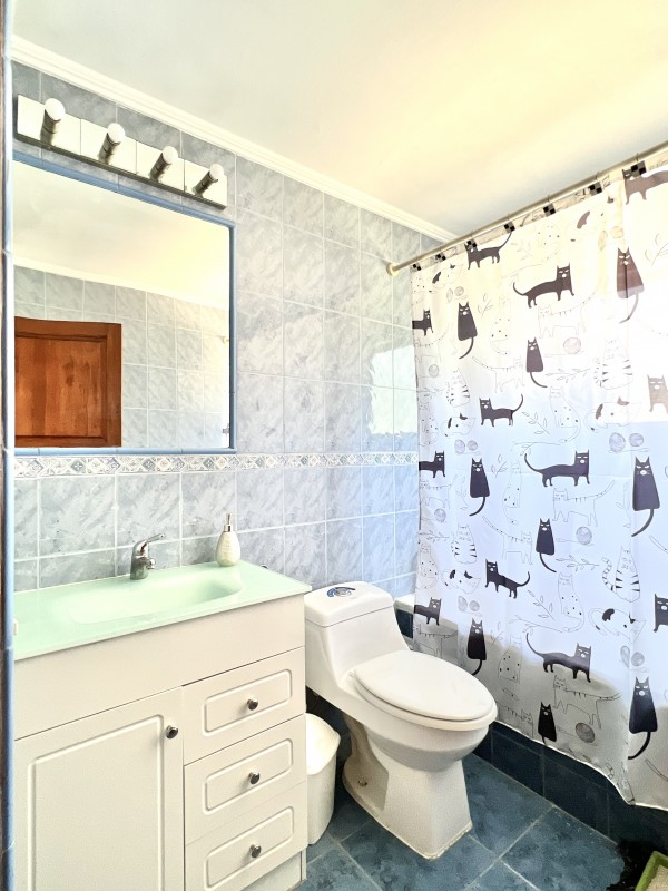 Gran Casa Con Parque, 5D4B + Estar + Depto + Bodegas