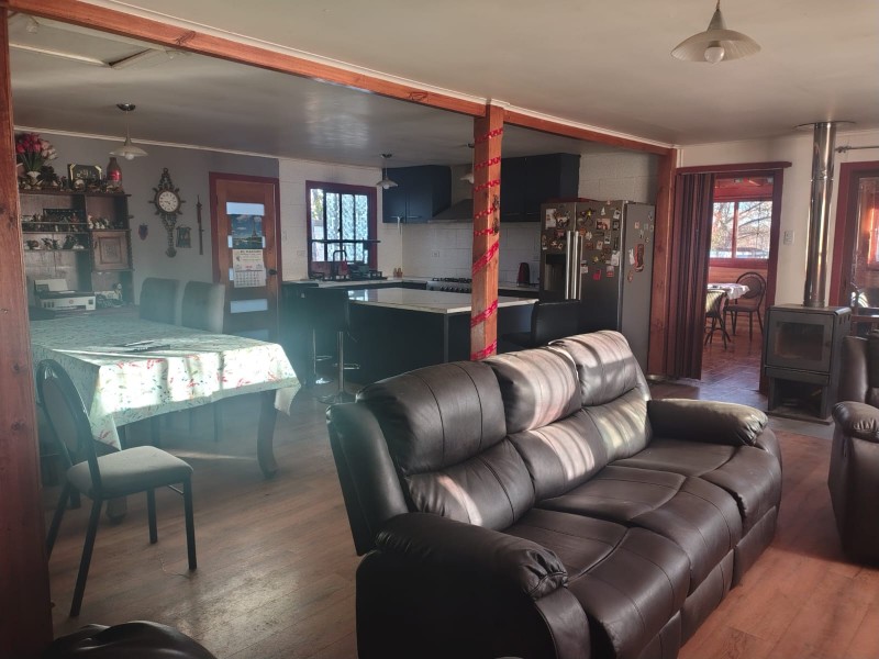 Linda Casa Con Negocio en Excelente Ubicacion en Longavi