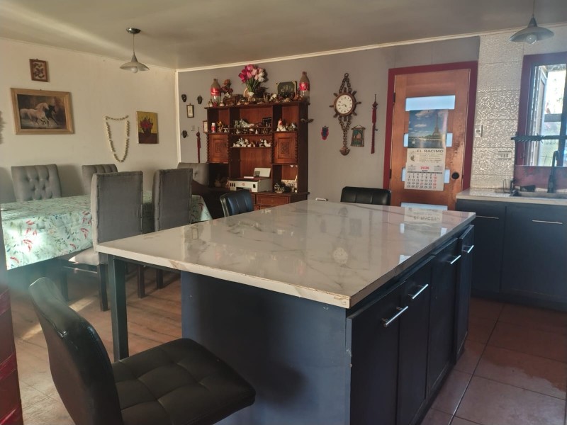 Linda Casa Con Negocio en Excelente Ubicacion en Longavi