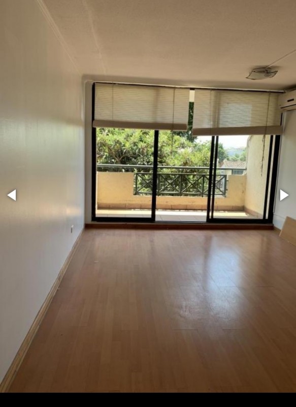 Venta Amplio Departamento y Estacionamiento. Centro Linares