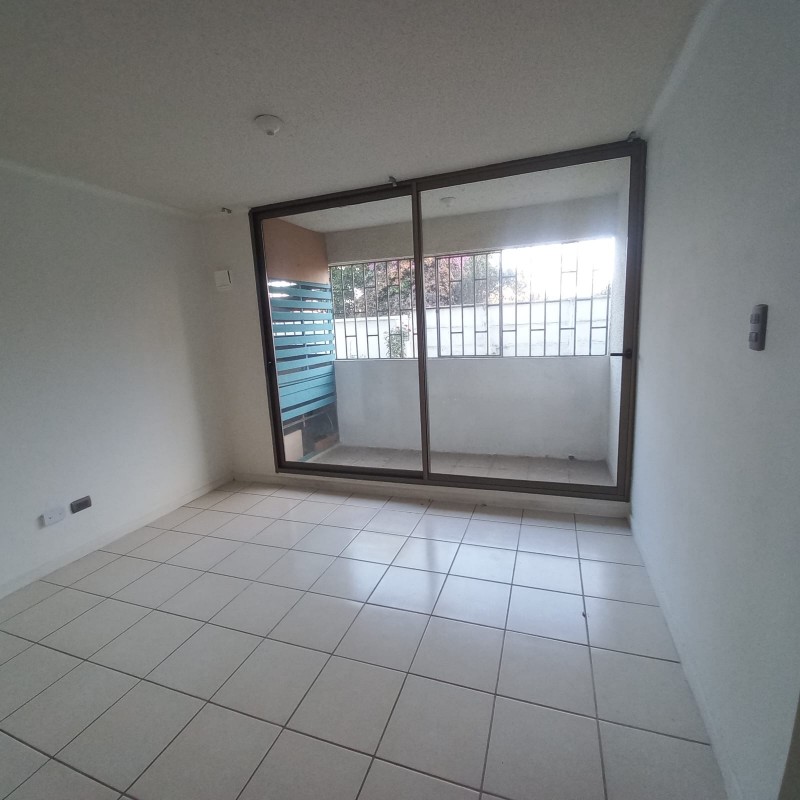 Departamento y Estacionamiento en Primer Pisode Linares