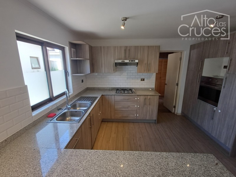 Casa en Condominio Portal las Rastras Talca