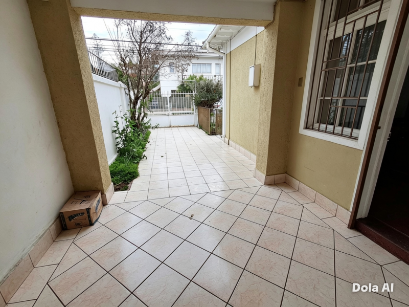Ñuñoa Se Venda Gran Casa Tipo Chalet 4D-2B/ 216.00 M²