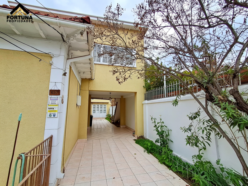 Fotografía de Ñuñoa Se Venda Gran Casa Tipo Chalet 4D-2B/ 216.00 M²