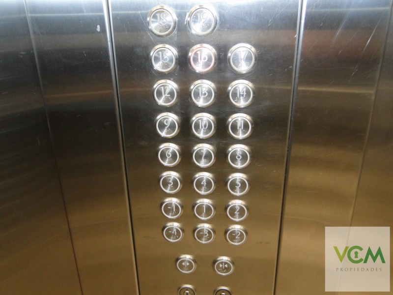 Departamento en Venta/ Macul / 2D + 2B + Est + Bod /4.150 Uf