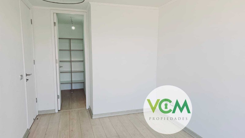 Departamento en Venta/ Macul / 2D + 2B + Est + Bod /4.150 Uf