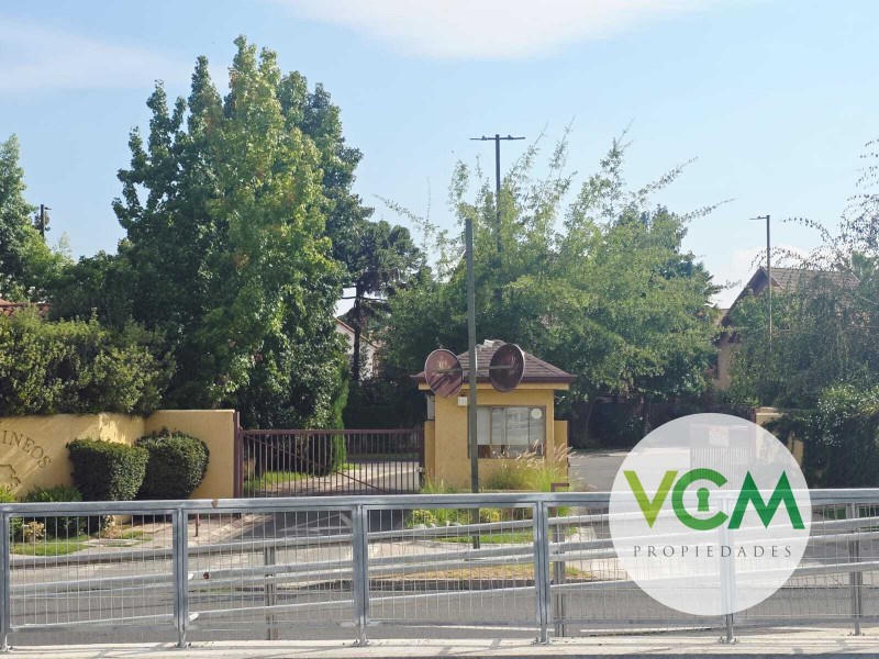 Venta Casa 5D + 3B | Condominio los Tineos | Huechuraba