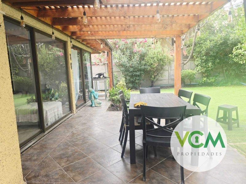 Venta Casa 5D + 3B | Condominio los Tineos | Huechuraba