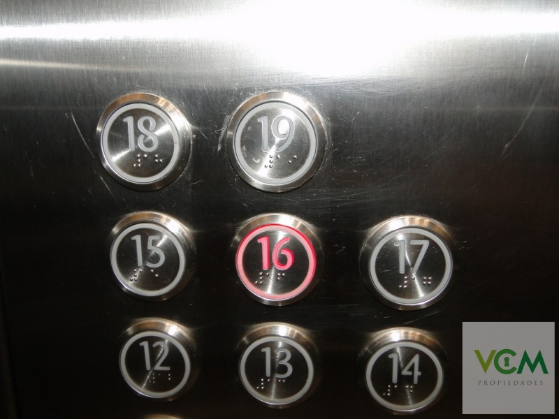 Departamento en Venta/ Macul / 2D + 2B + Est + Bod /4.150 Uf