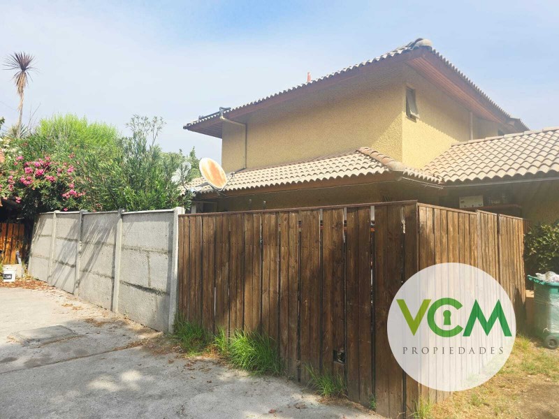 Venta Casa 5D + 3B | Condominio los Tineos | Huechuraba