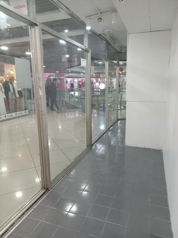 Concepción: Se Arrienda Local Comercial Pleno Paseo Peatonal