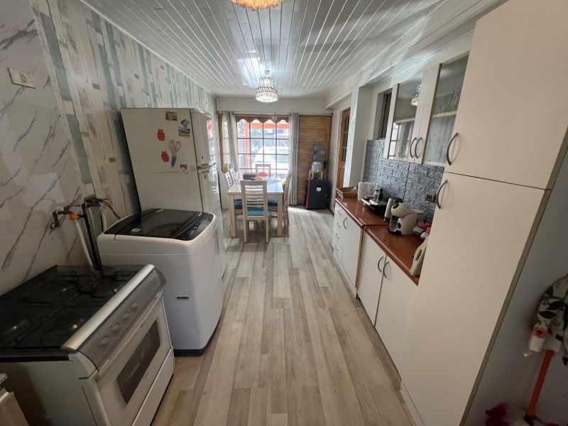 Vendemos Casa de 3 Dormitorios en Av Principal Villa Galilea