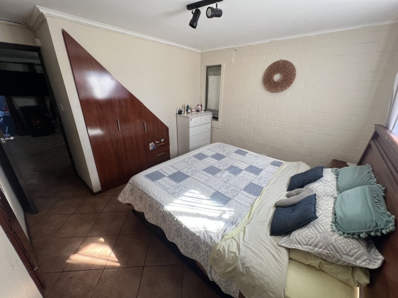 Amplia Casa Esquina Con Local Comercial Villa Bicentenario