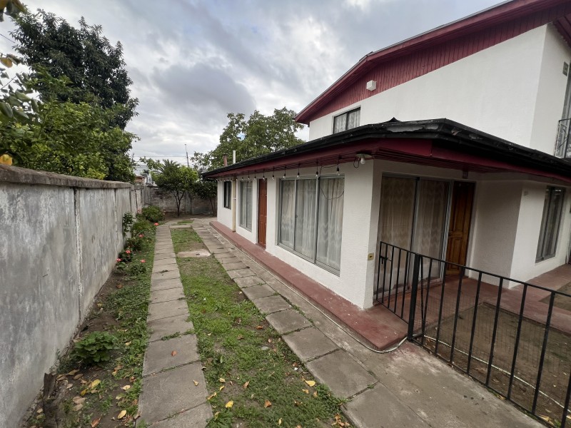 Arrendamos Amplia Casa de 3 Dormitorios 2 Baños la Florida