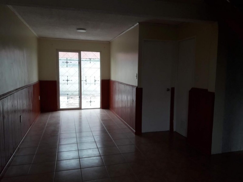 Se Vende Casa Esquina en Villa Pucará