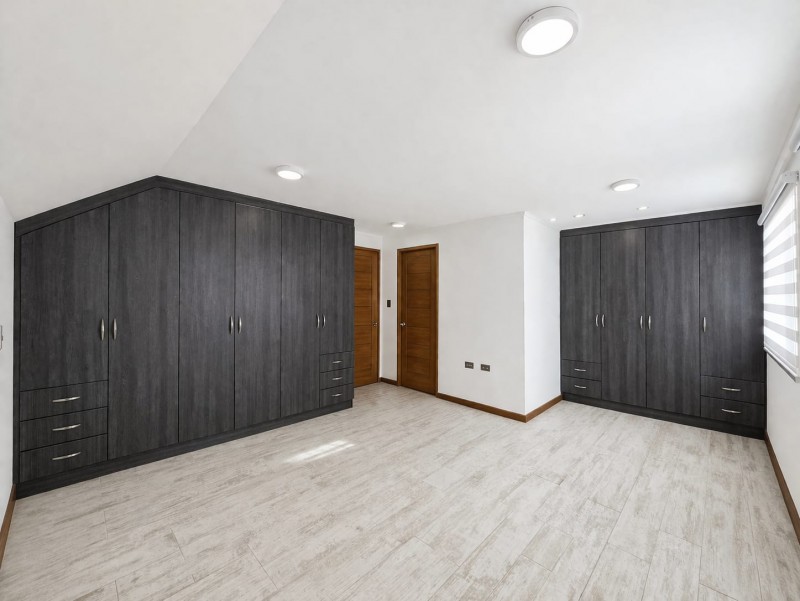 Casa Amplia y Remodelada en Parque Bicentenario en Talca