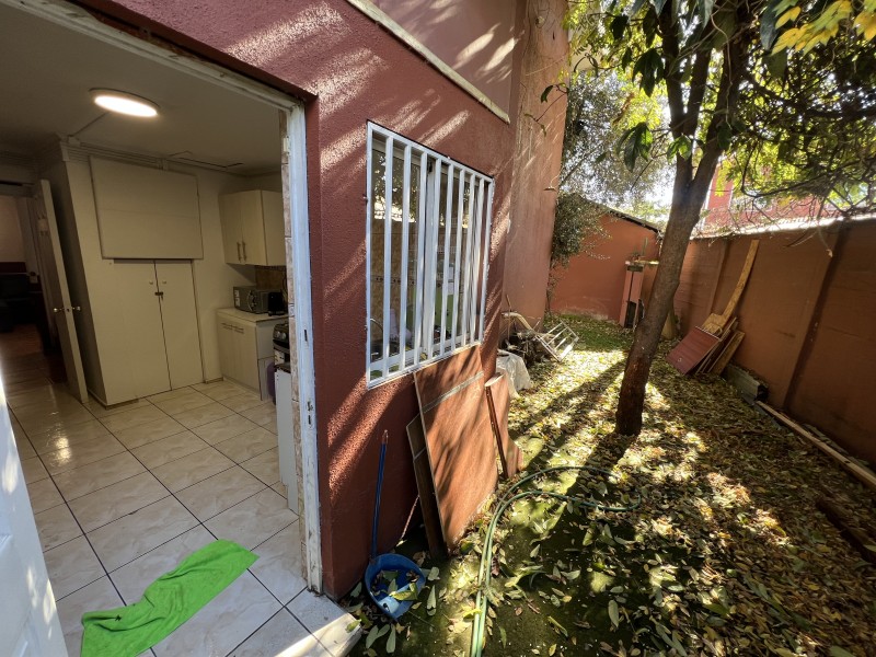 Amplia Casa de 6 Dormitorios 2 Baños en Barrio Seminario