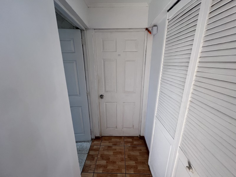 Amplia Casa de 6 Dormitorios 2 Baños en Barrio Seminario