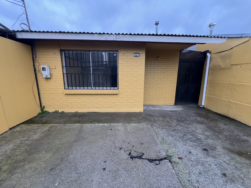 Arrendamos Casa de 2 Dormitorios 1 Baño Sector Sur Poniente