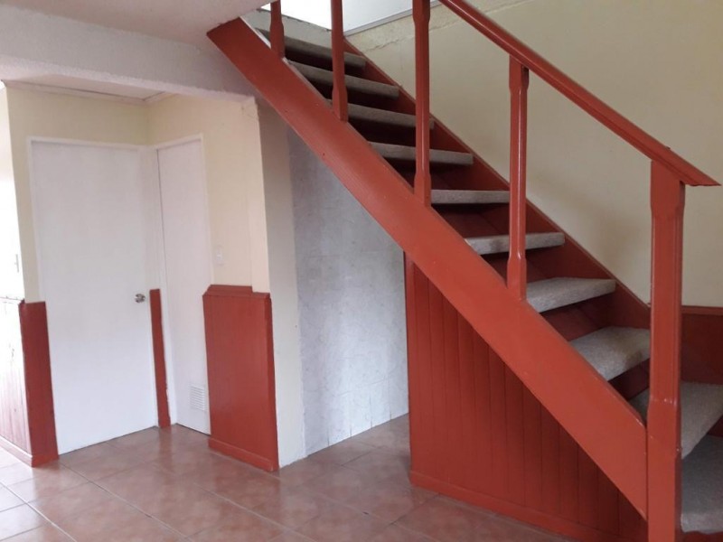 Se Vende Casa Esquina en Villa Pucará