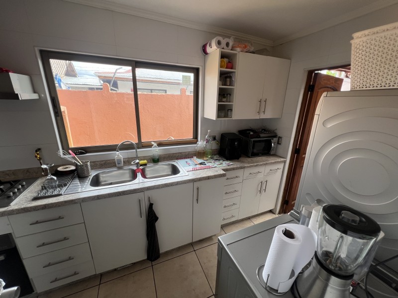 Vendemos Casa de 3 Dormitorios en Condominio Patio Ingles Ii